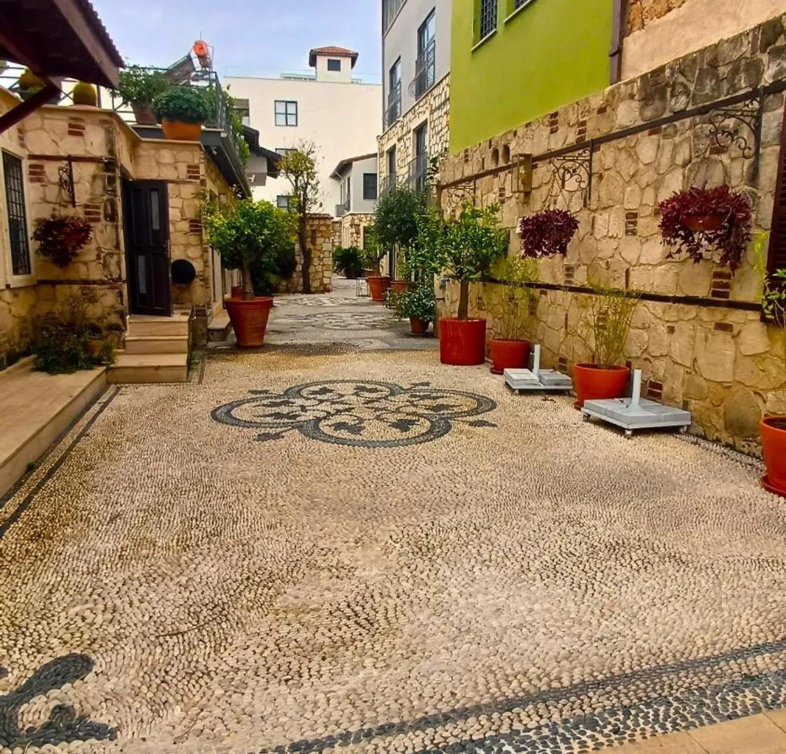 Remarkable Flat With Balcony Near Hadrian'S Gate Apartment Antalya 0*,